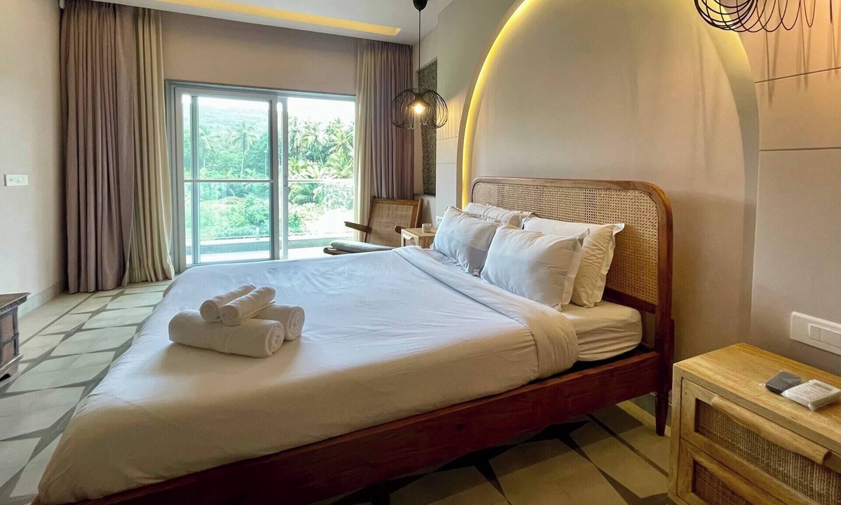 Chikhli Villa | 2 BHK/3 BED Luxury Private Pool Villa with view