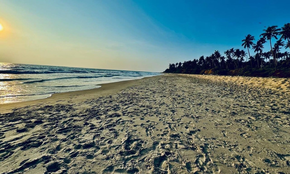 Quilon Cottage | 20 meter to private beach/2BR/thodiyil BeachView