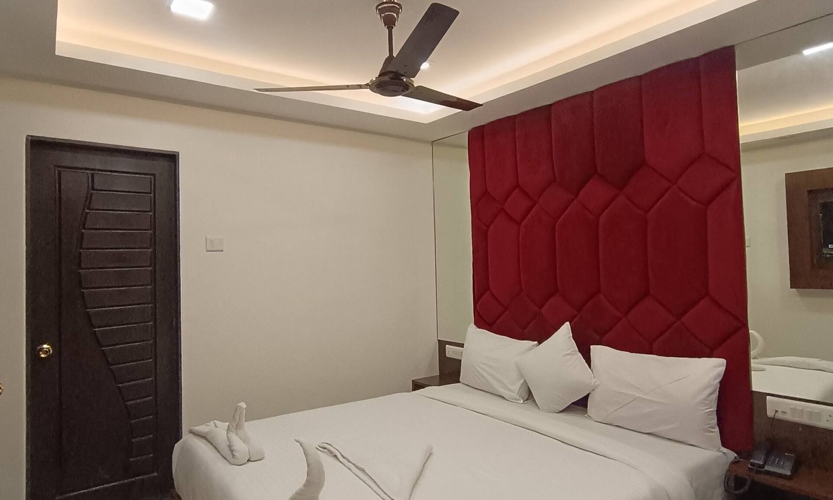 Andheri West Hotel | AR Residency