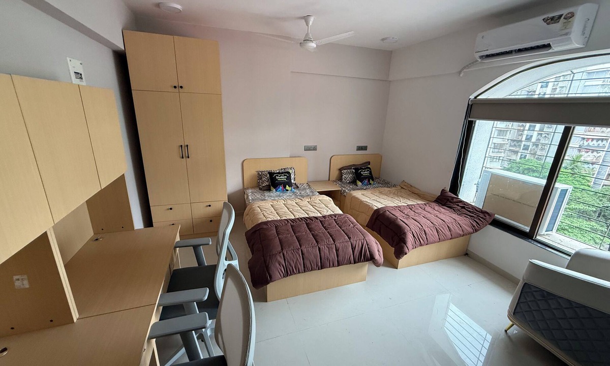 Andheri West Hotel | Arcadia by Student Housing