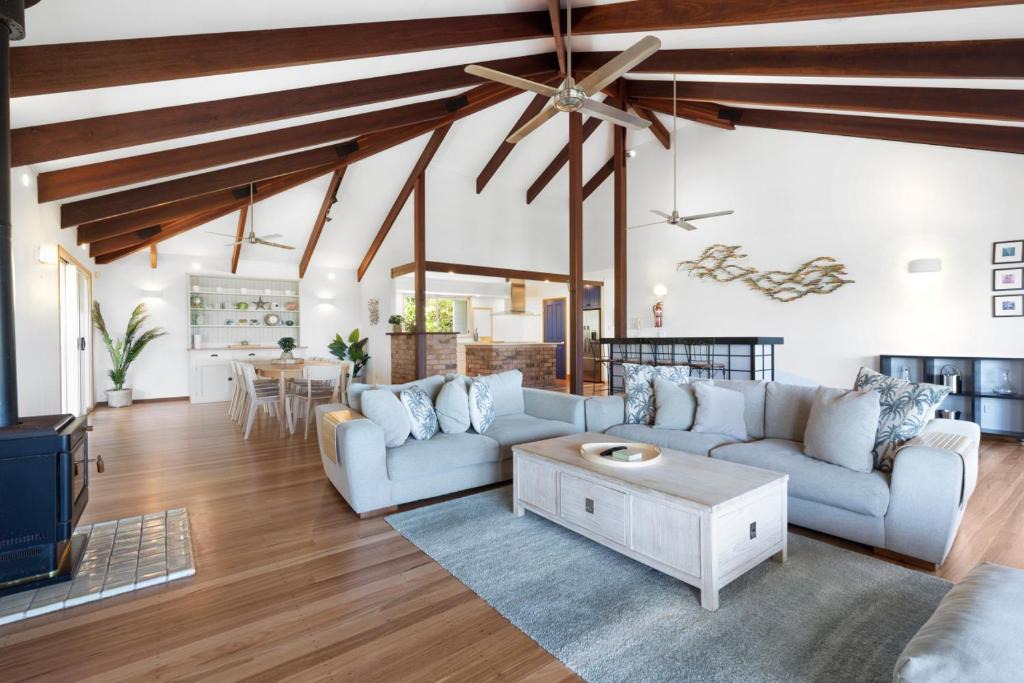 Point Arkwright House | Breathtaking Panoramic Ocean Views