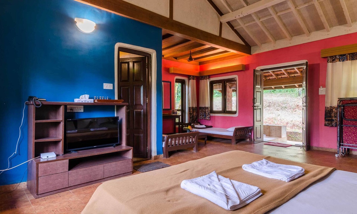 Rajapur Hotel | Cherilyn Monta Resort