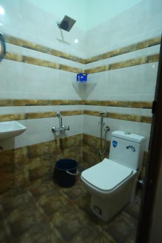 Athirapally Resort | Clive Ten Resorts Athirappilly,10 minutes drive from Athirappilly waterfall