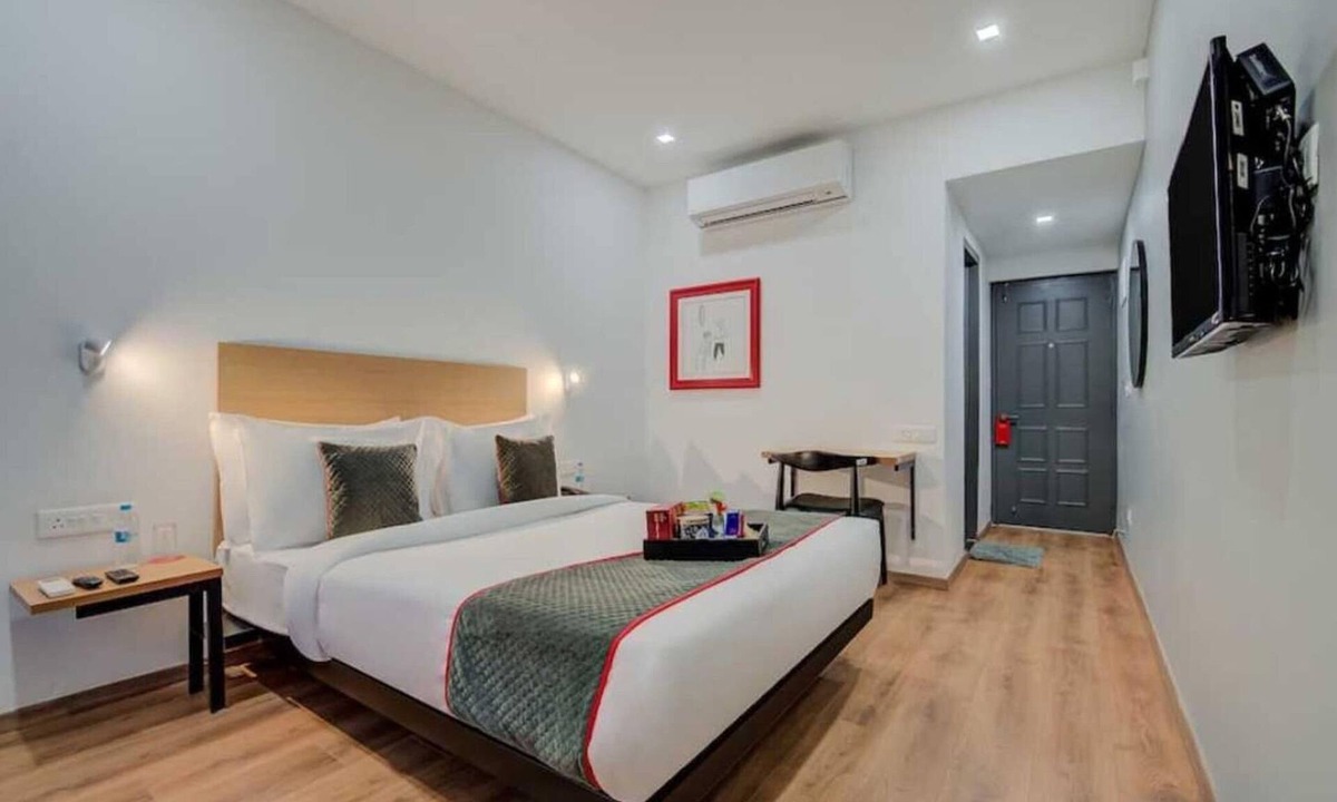 Central Pune House | Collection O MG Road Pune