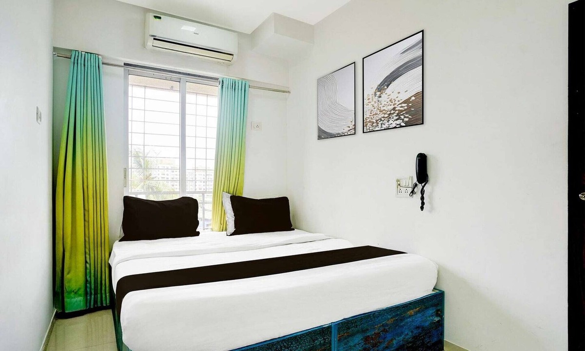 Thane West House | Collection O Viviana Mall Thane West