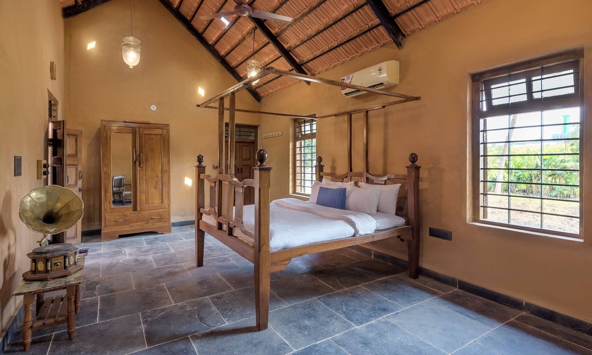 Aurangabad Villa | CosmicStays Rustic Elegance-Modern Wada Style Home