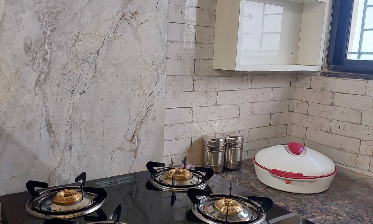 Hingana Apartment | Cozy 1-bedroom apartment in soothing Nagpur with AC,The Pinnacle Retreat Jaitala