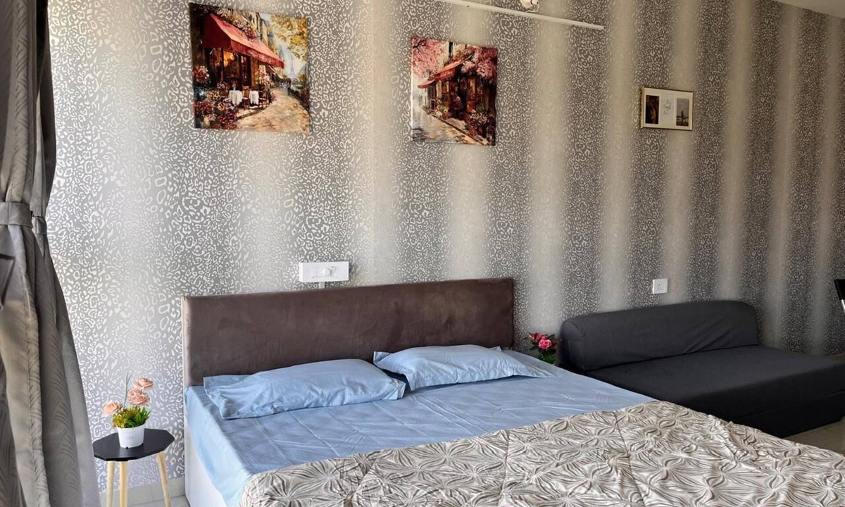 Pashan Apartment | Cozy 1-bedroom studio in lovely Pune with AC and fitness room