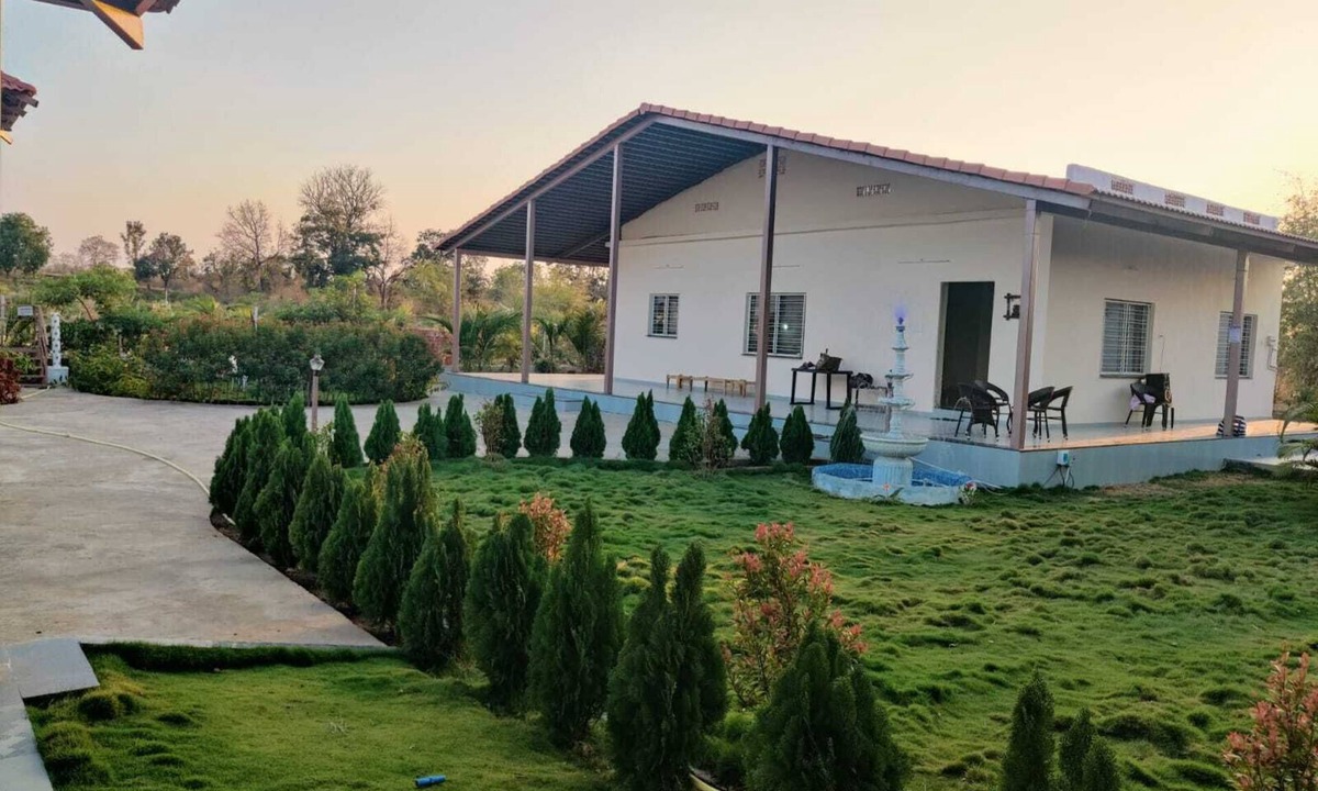 Katol Villa | Cozy 2BHK Aamod Villa with Swimming Pool and Rain Dance Near Bor Tiger Reserve