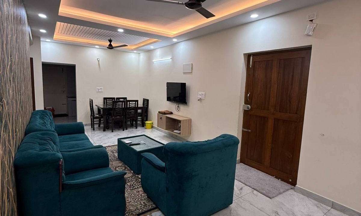 Pulikeshi Nagar Apartment | Delightful 1-bedroom Fully furnished Apartment with AC in Frazer Town Bengaluru