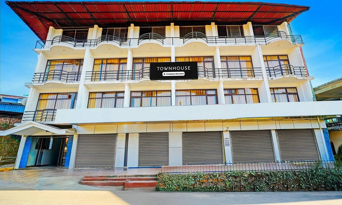 Stuart Hill House | DeluxeHotel Raj