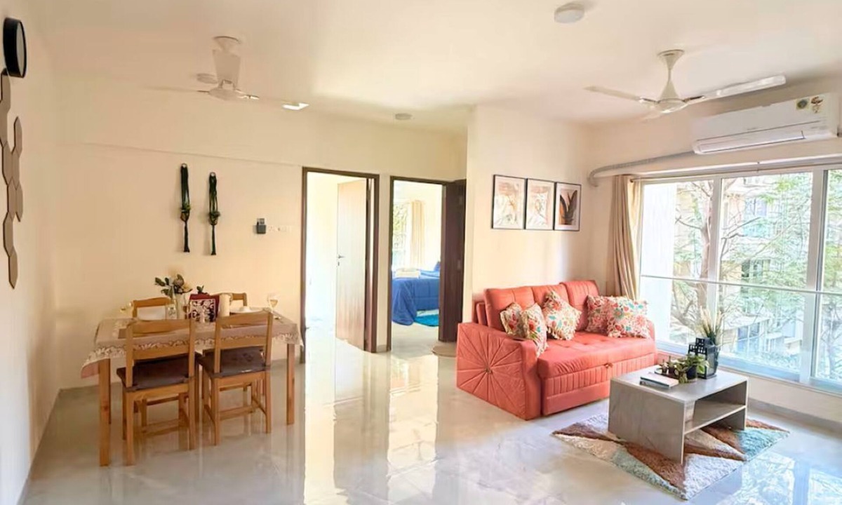 Kalina Apartment | Earthen Escape 2BHK near BKC Jio Gym Access