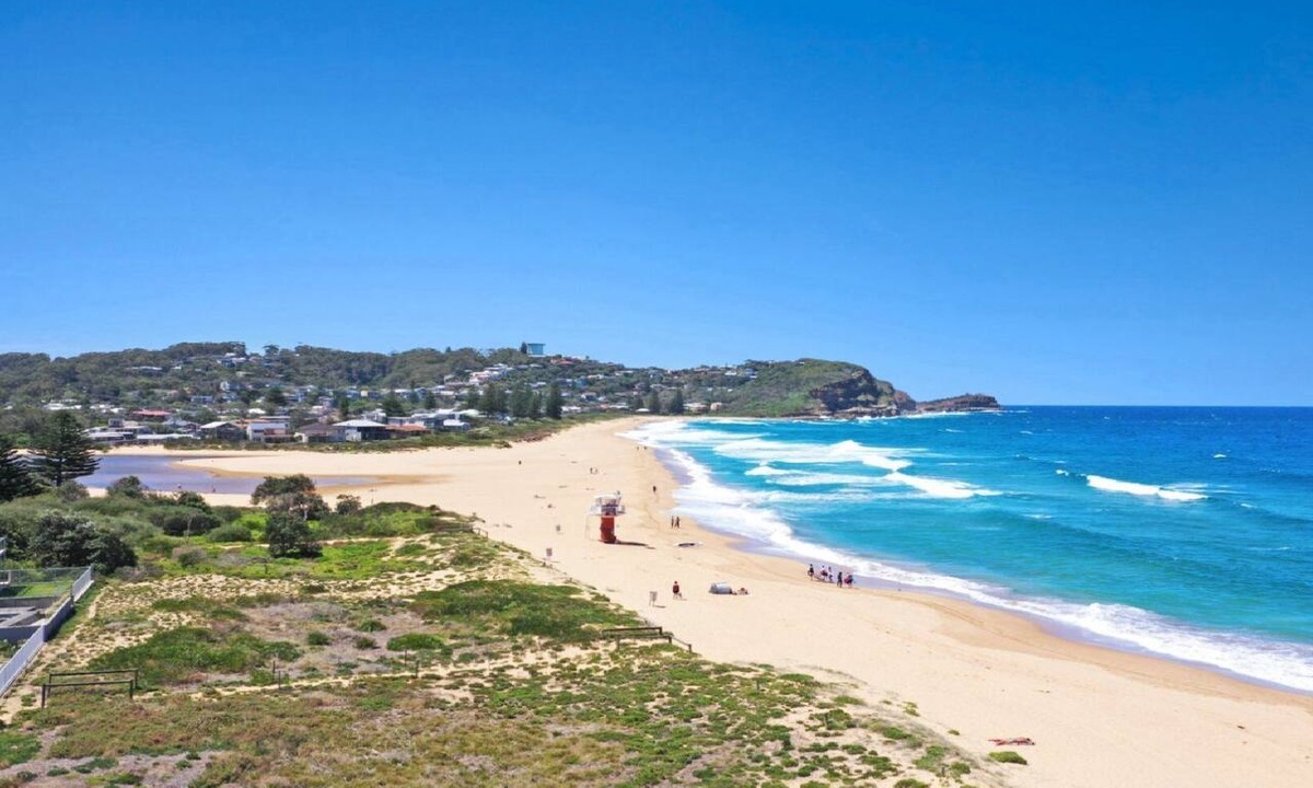 Avoca Beach Apartment | Elanora 3 - Beachfront Unit with Views!