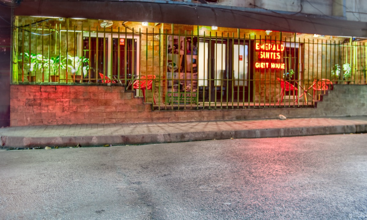 Ballygunge Hotel | Emerald Suites