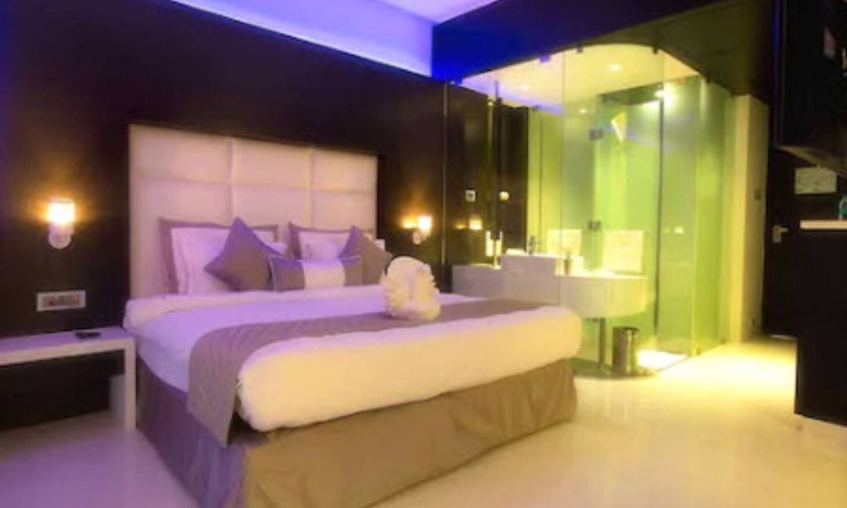 Borivali West Hotel | Eskay Resorts
