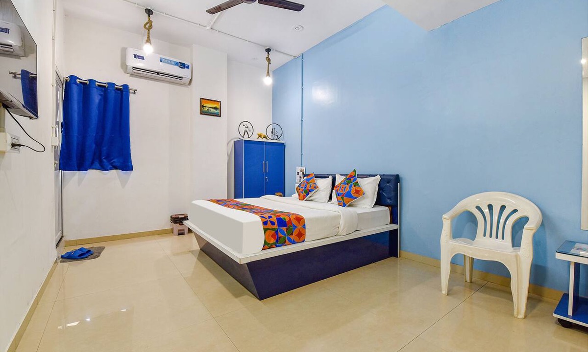 Surat Hotel | Fabexpress Solitaire