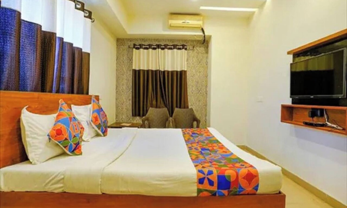 Pune Hotel | Fabhotel Dwarka