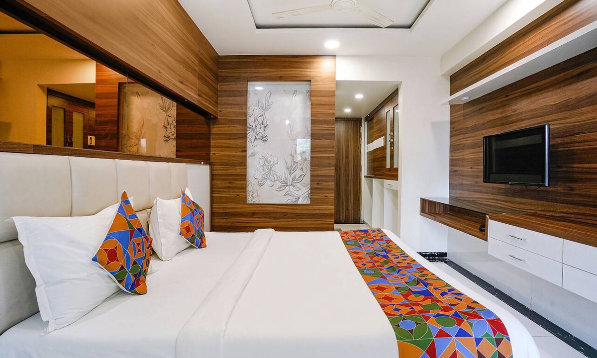 Nashik Road Hotel | Fabhotel The Nashik Inn
