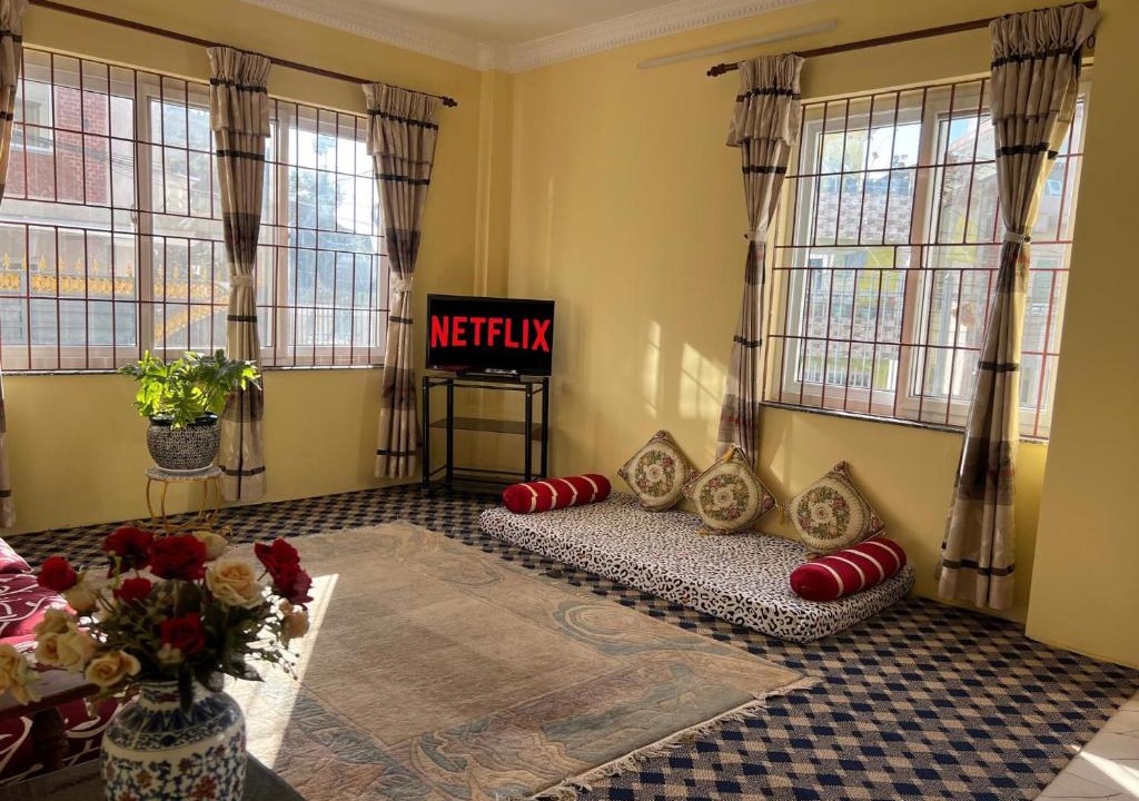 Burhanilkantha Apartment | golfutar suits