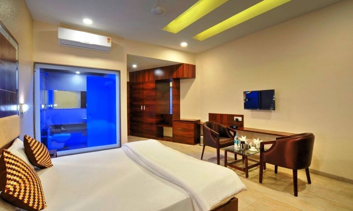 Navsari Hotel | Hare Krishna Hotel