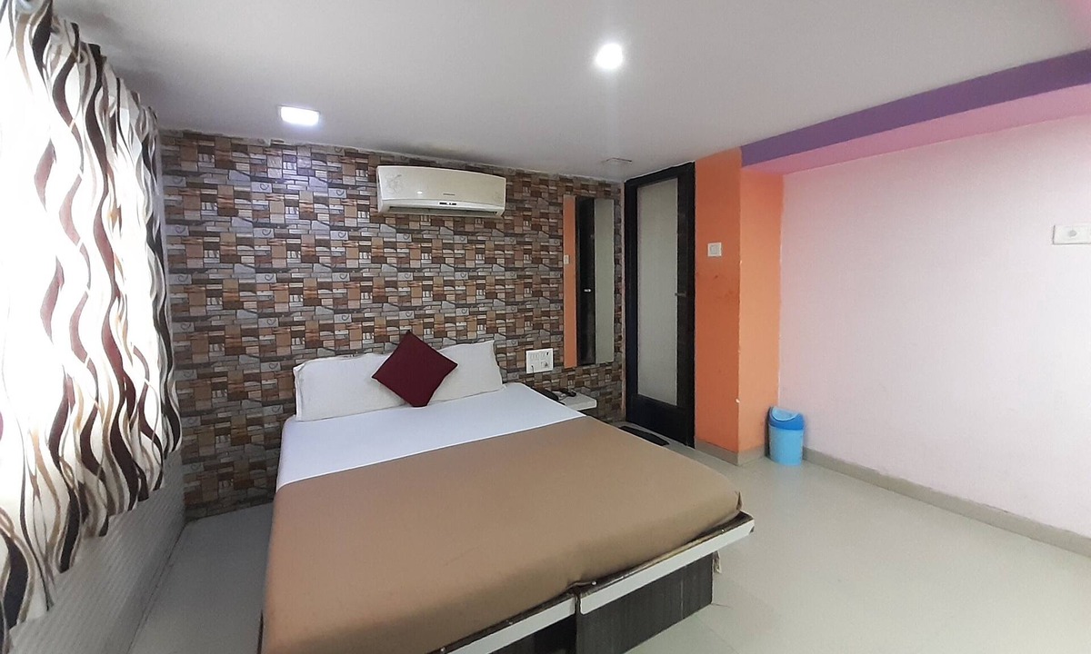 Mumbai Hotel | Hexa Relax Stay
