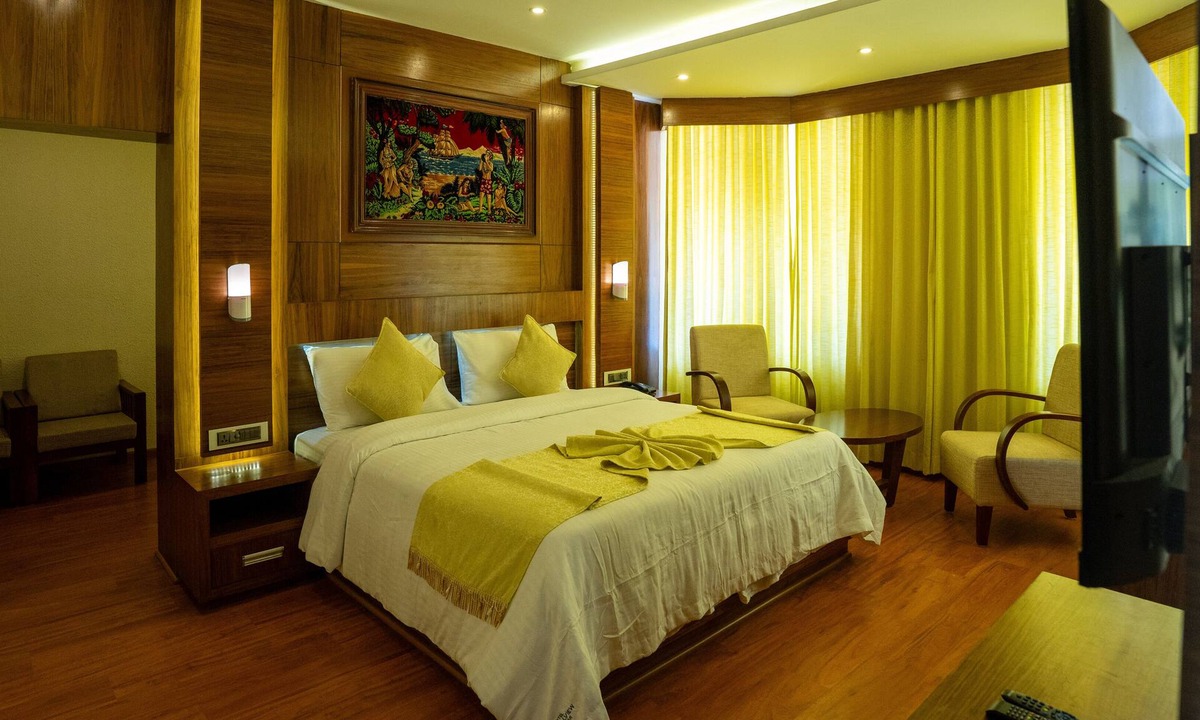 Moolakadai Hotel | Hill View Munnar