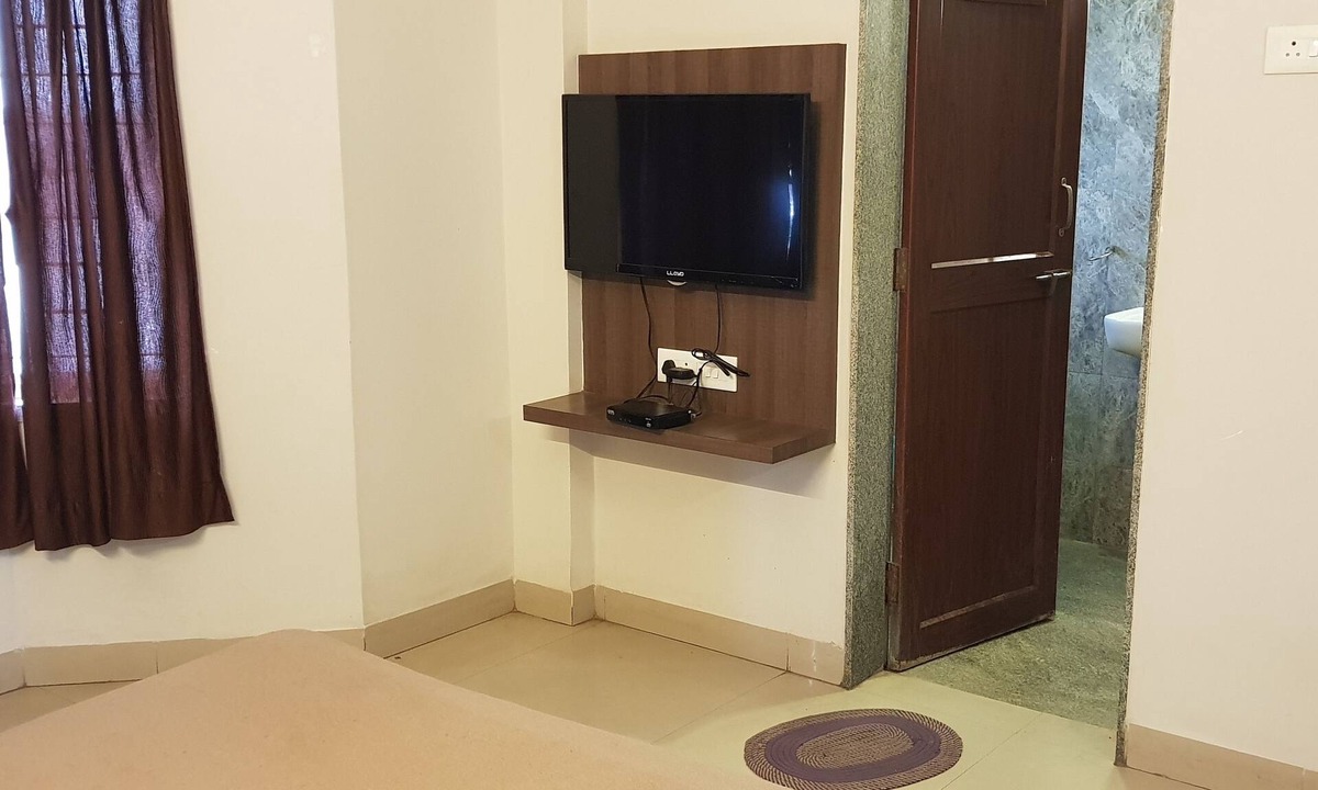 Kolhapur House | Hotel Bhagwati Lodging