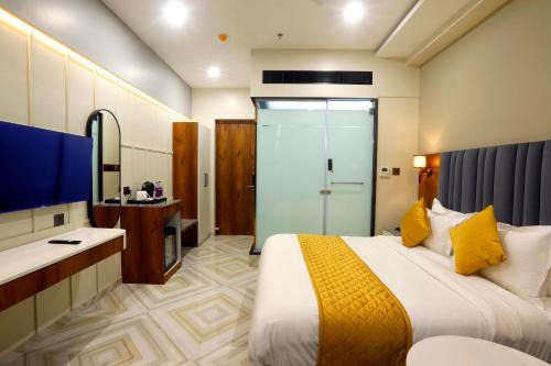 Kalina Hotel | HOTEL BREEZE BAY EX - NEAR US Consulate, BKC