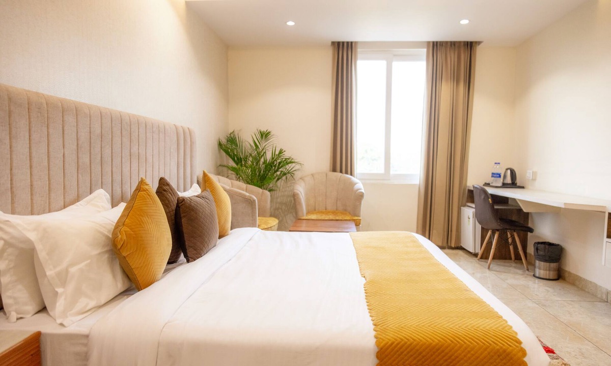 Mohali Hotel | Hotel Eminence