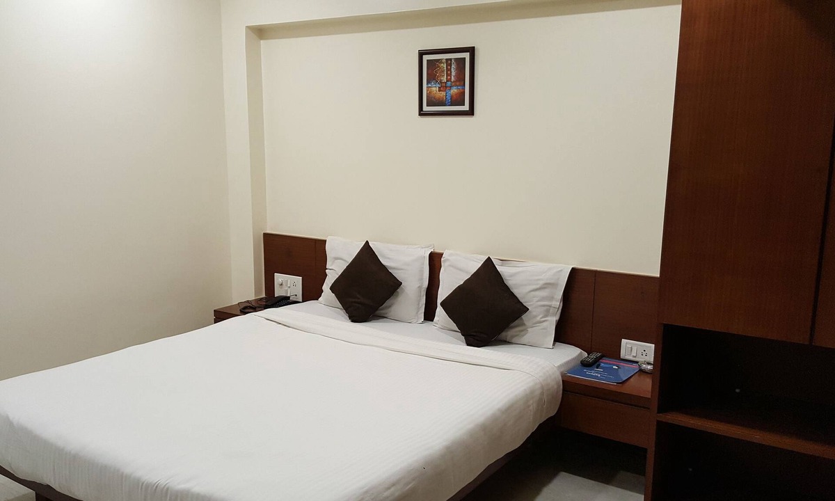 Koregaon Park Hotel | Hotel Executive Residency