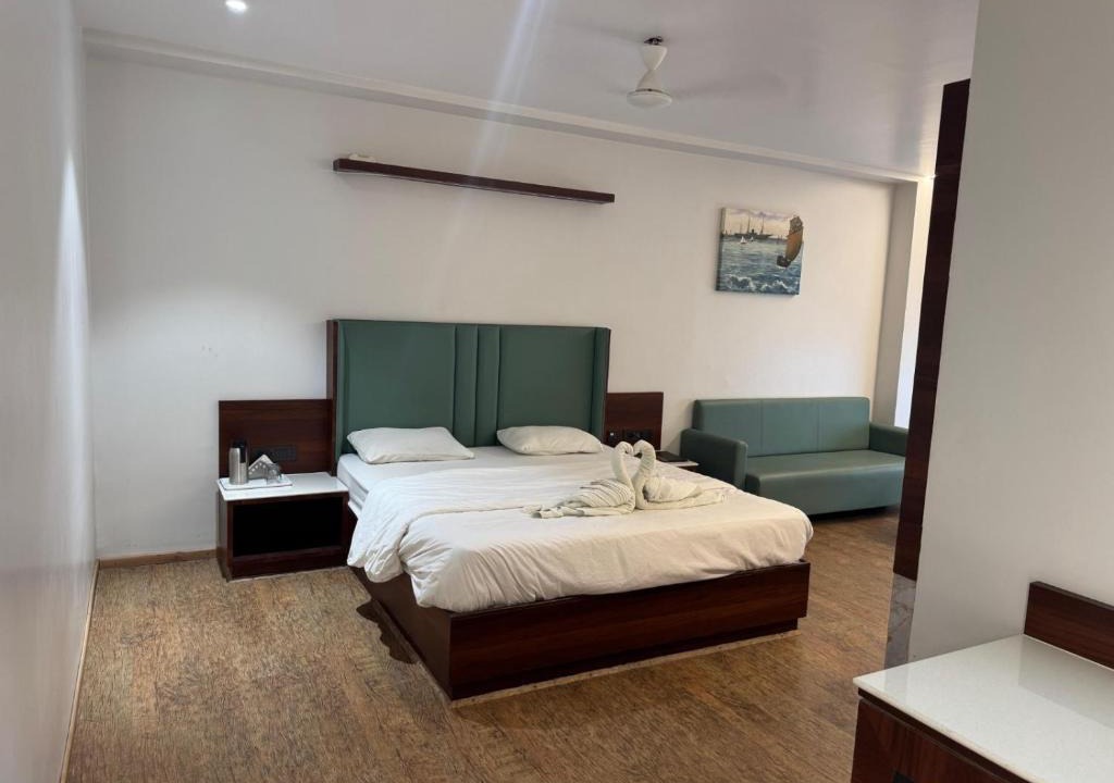 Piparia Hotel | Hotel Geetanjali