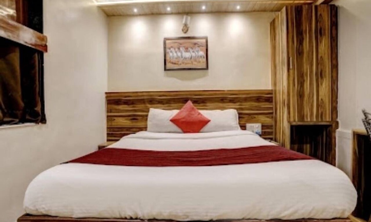 Vile Parle West Hotel | Hotel Green Park