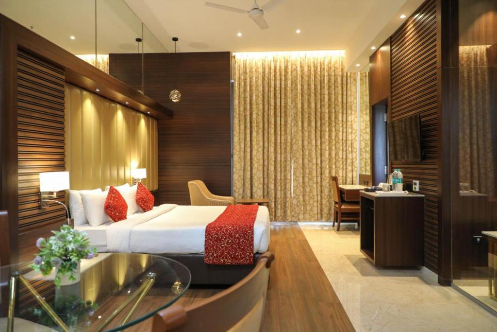 Kalyan Hotel | Hotel Gurudev Grand
