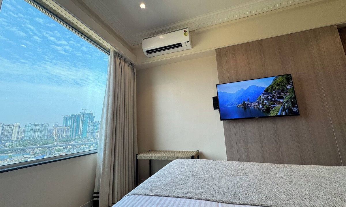 Malad West Hotel | HOTEL MUMBAI HOUSE VALNAI MALAD