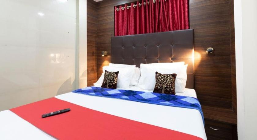 Mumbai House | Hotel Nithyanand
