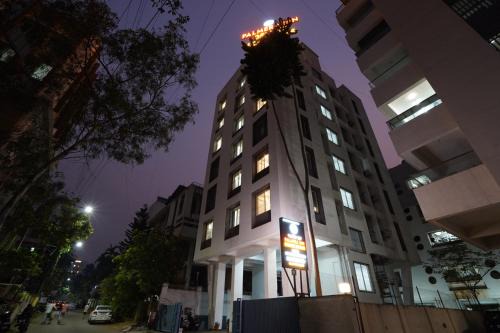 Baner Hotel | Hotel Palmera Inn