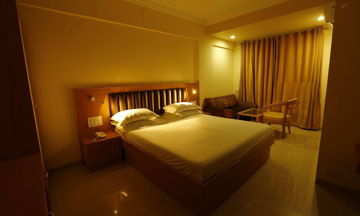 Chendhare Hotel | Hotel Ravi Kiran