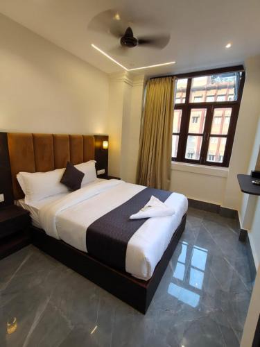 Wellington Pier Hotel | Hotel Regal Gate