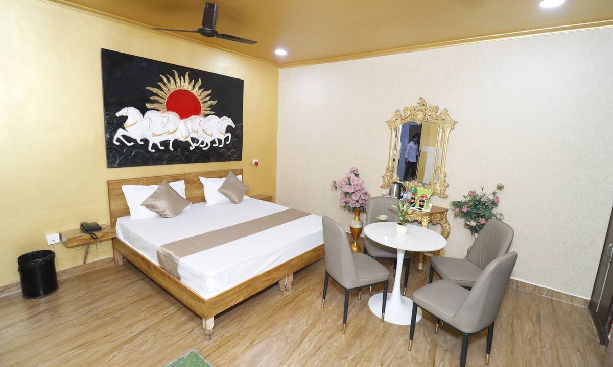 Vasundhara Hotel | Hotel Skyline Residency