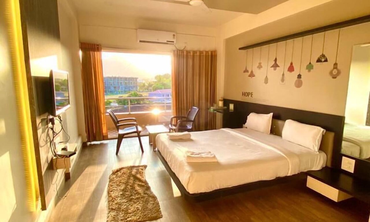 Wai Hotel | Hotel Srushti Regency