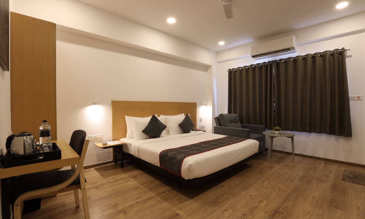 Nashik Hotel | Hotel Triton