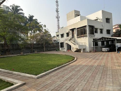 Satara House | Kalpavruksha Bungalow