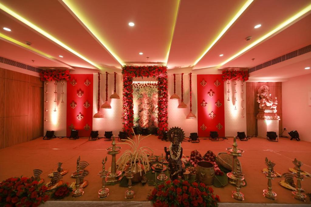 North Nada Hotel | Krishnavalsam Regency