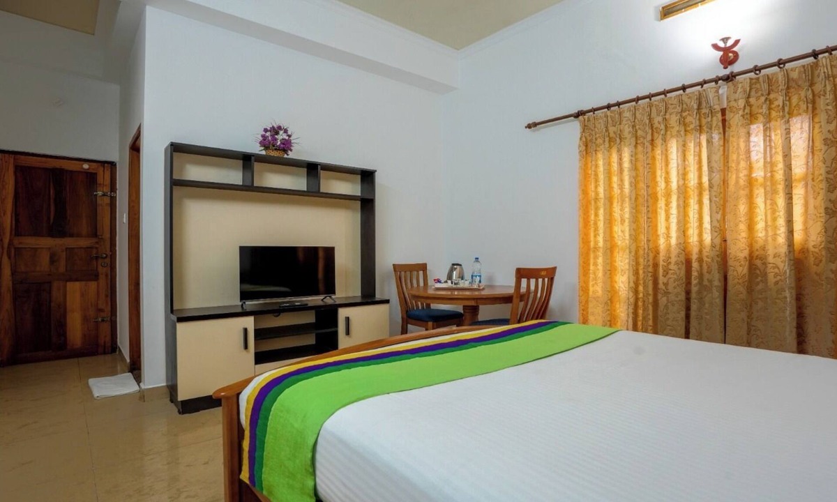 Chinnakanal Hotel | Le Selena Munnar