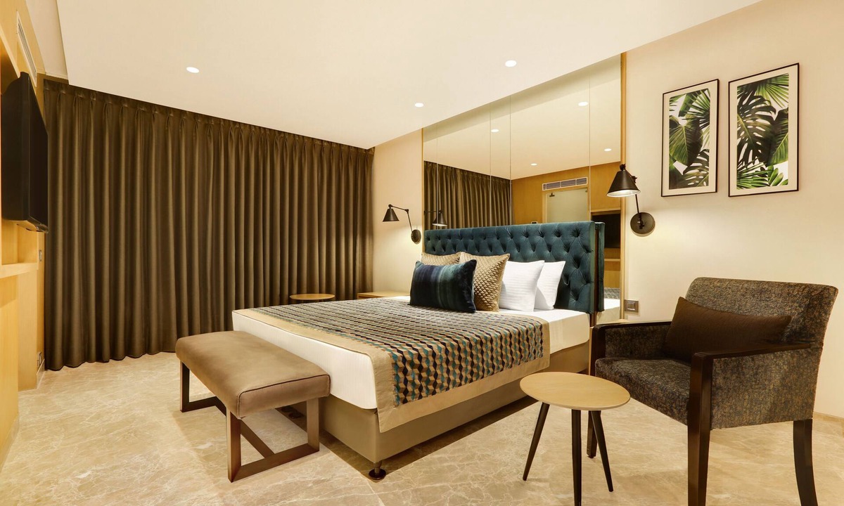 Viman Nagar Hotel | Lemon Tree Hotel Viman Nagar Pune