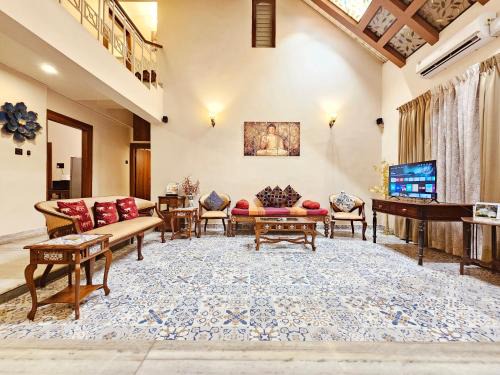 Caranzalem Villa | Luxury 4BHK Villa with Jacuzzi Pool Near Miramar Beach, Panjim