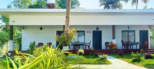 Mararikulam House | Marari phoenix beach Villa