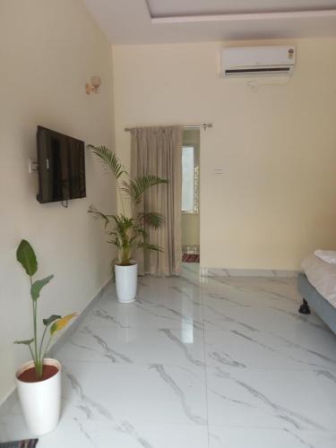 Narasaraopet Hotel | Mega Grand Rooms