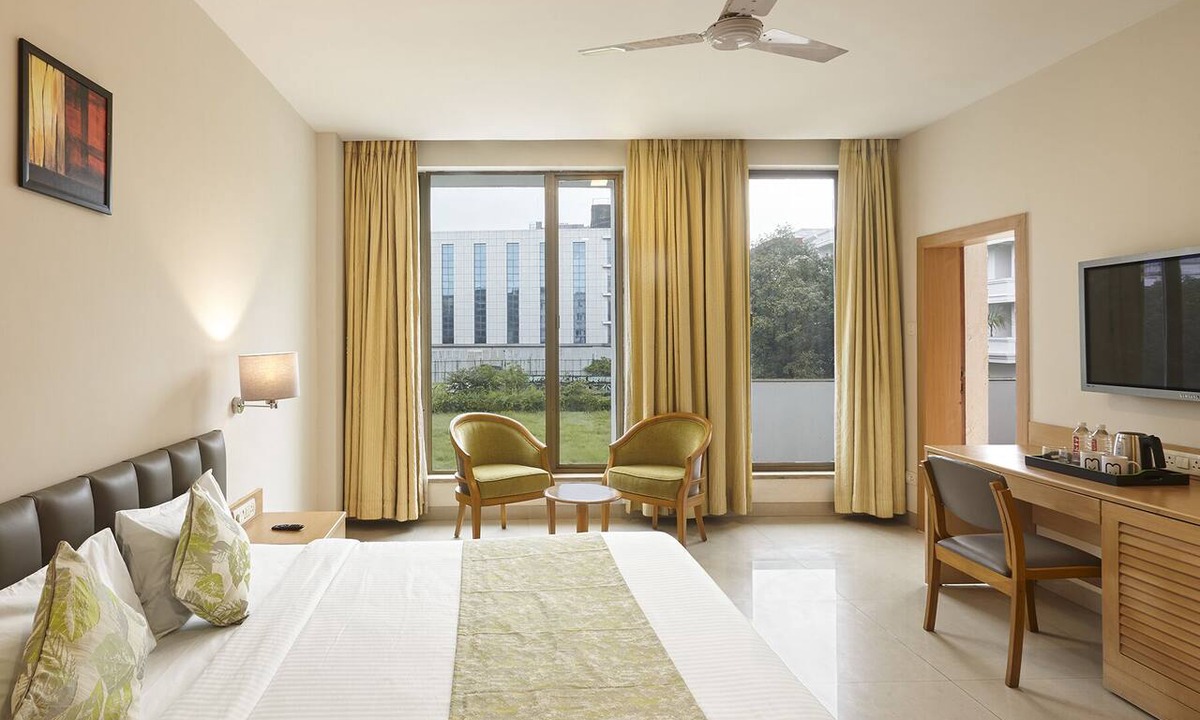 Kopar Khairane Hotel | Monday Hotels Mahape