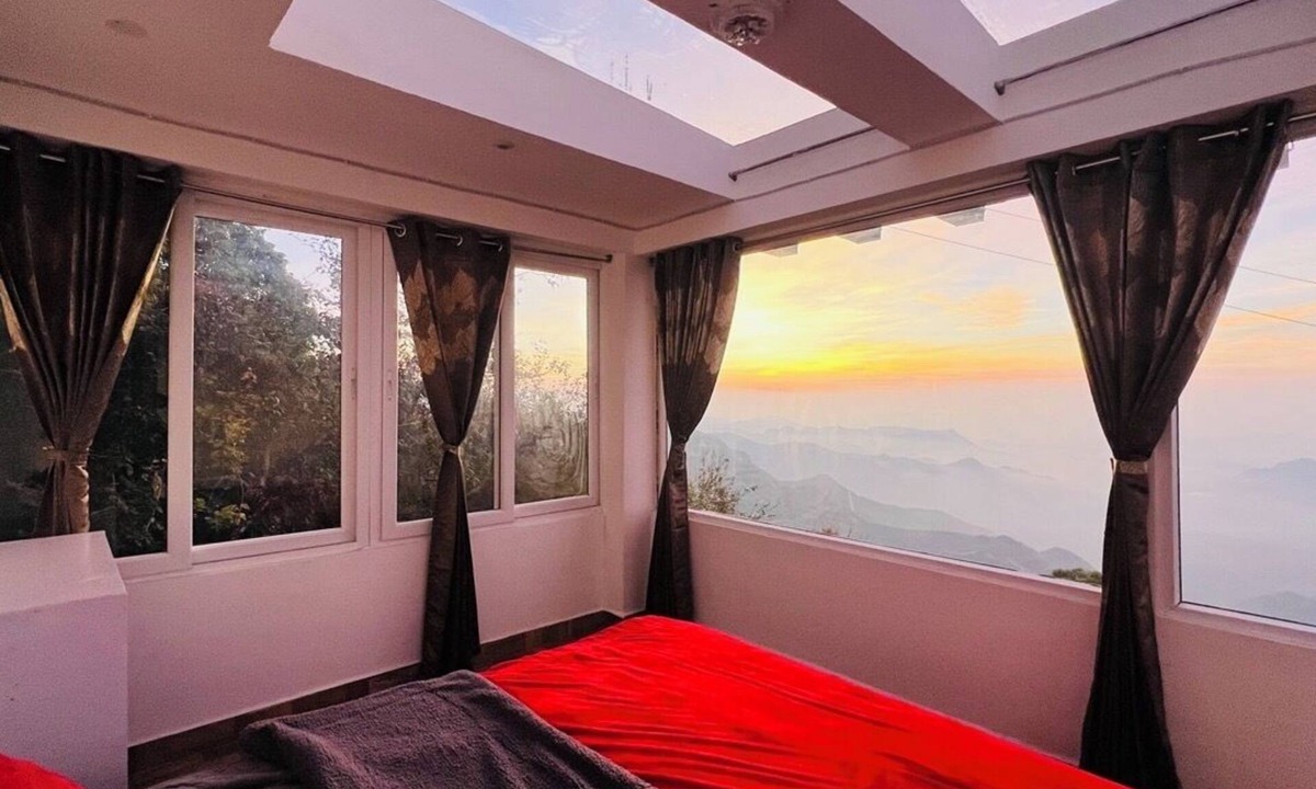 Vattakanal Bed & Breakfast | Mount Olympus Lounge